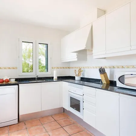 Blanc Arenal By Villa Es Mercadal