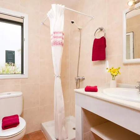 Villa Blanc Arenal By Es Mercadal